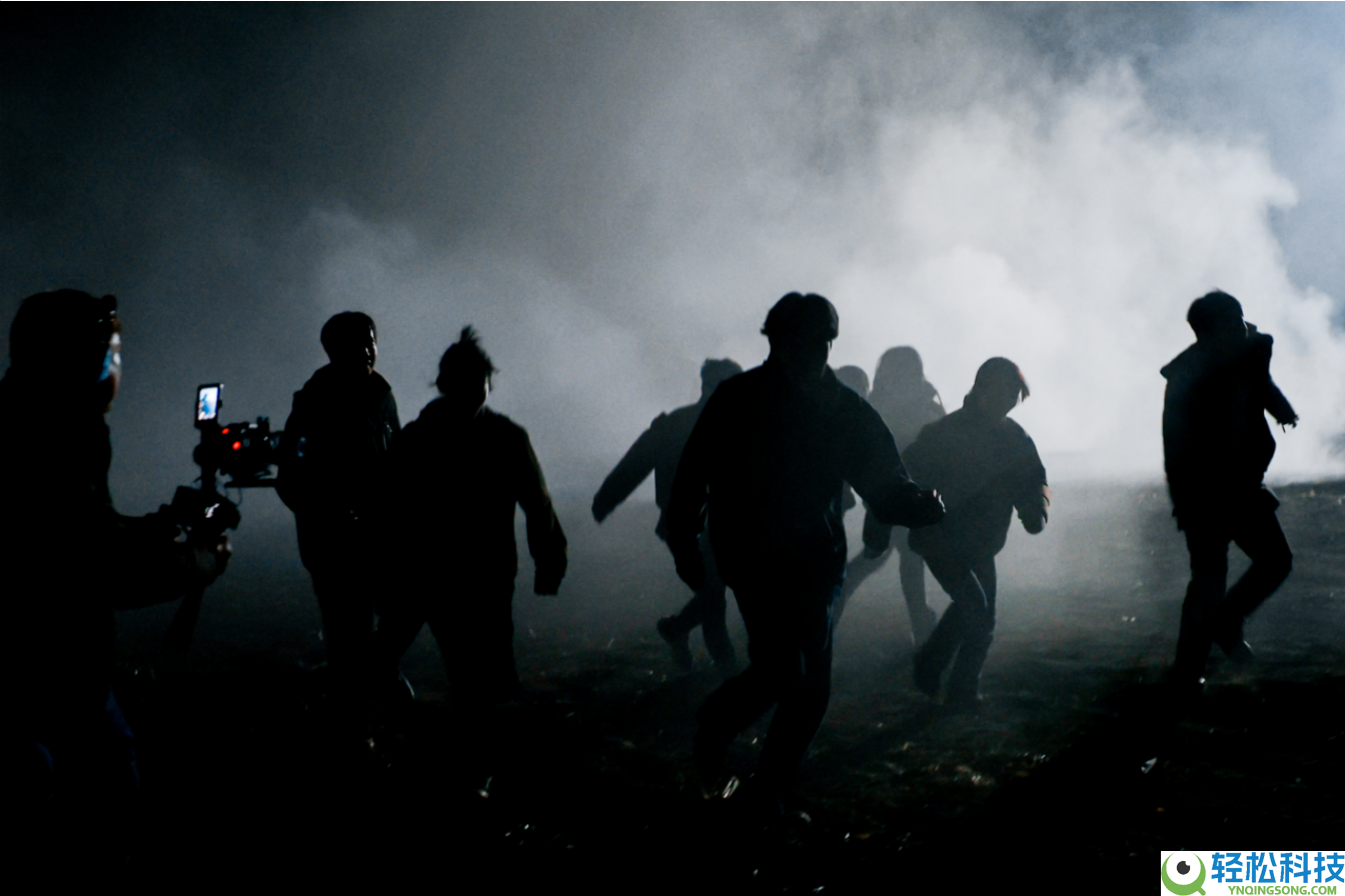 从 FIRST 到红镜：猛玛延续支撑青年影象的“逾越”