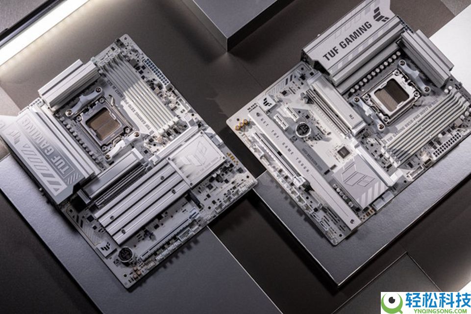 ROG X870E GLACIAL主板获CES2026创新奖,华硕AMD 800系新品发布