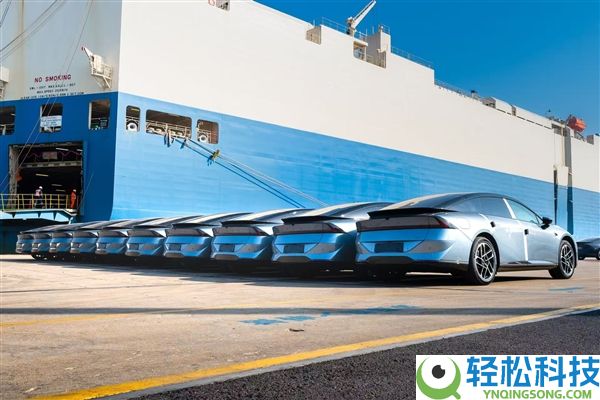 新款小鹏P7+正式开启海外大范围发运：全球18国同步启运