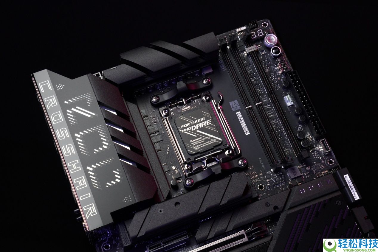 华硕ROG X870E APEX主板助9850X3D创4项超频记载