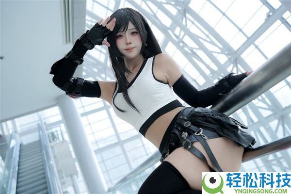 韩国Coser归纳《终究空想7》蒂法：身段复原 神志可儿