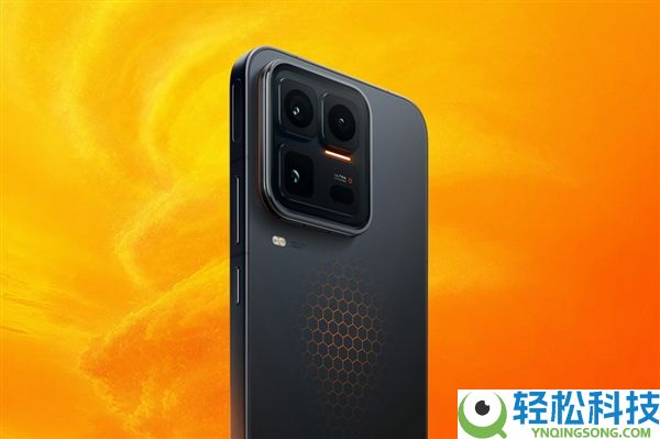 iQOO 15 Ultra销量远超预期：24+1TB版卖断货 产物司理连夜回去打螺丝