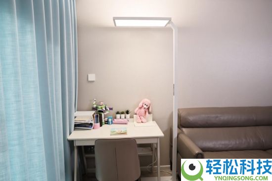 京瓷护眼落地灯评测：以科技之光,照亮青少年生长之路