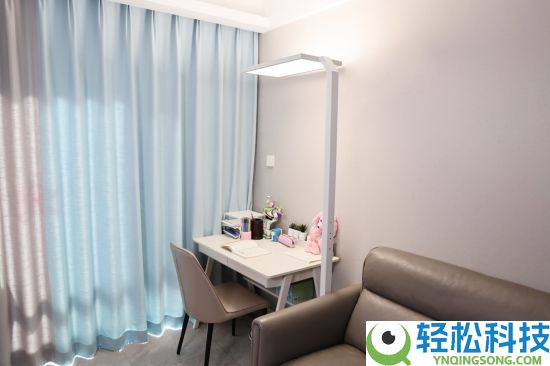 京瓷护眼落地灯评测：以科技之光,照亮青少年生长之路