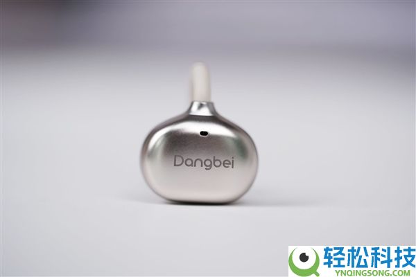 耳机盒竟然带屏幕,999元当贝Air 1图赏