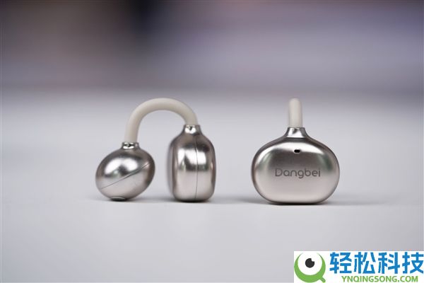 耳机盒竟然带屏幕,999元当贝Air 1图赏