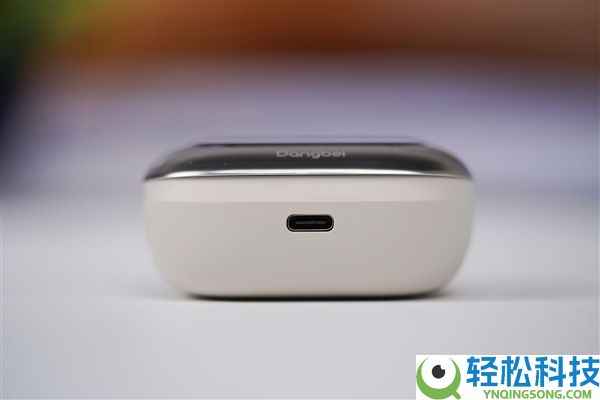 耳机盒竟然带屏幕,999元当贝Air 1图赏