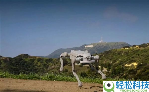 贾跃亭“造人”上热搜 机械人1.7万开卖 已拿下1211台定单