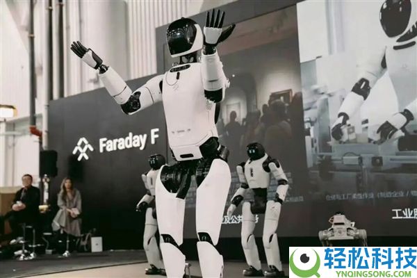 贾跃亭“造人”上热搜 机械人1.7万开卖 已拿下1211台定单