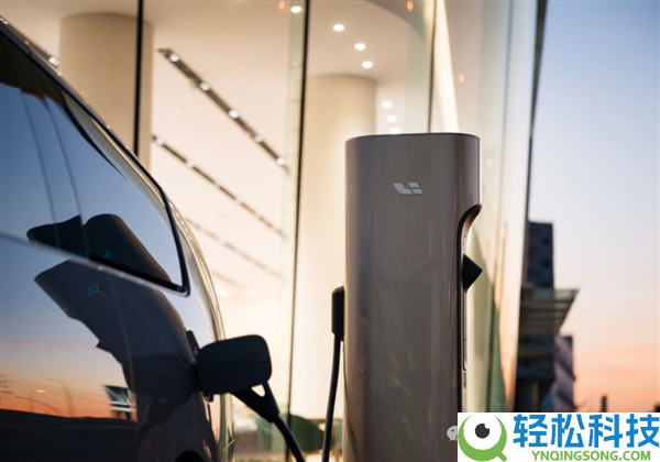 新款抱负L9最高卖56万 李想：这是具身智能机械人