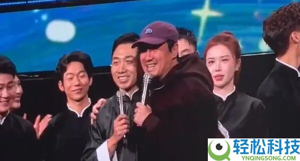 泡泡玛特年会沈腾现身抽大奖 开创人王宁打咏春拳 李诞现场表达