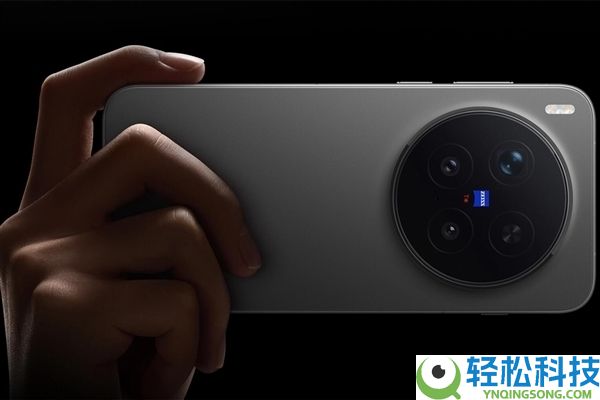 灭霸超大杯来了,vivo X300 Ultra顶配版入网：支撑斗极卫星短信