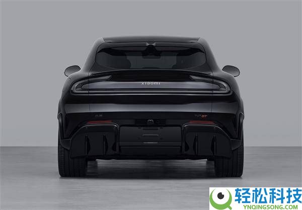 赛道基因加持,小米YU7 GT实车测试暴光,对标保时捷或售40万起