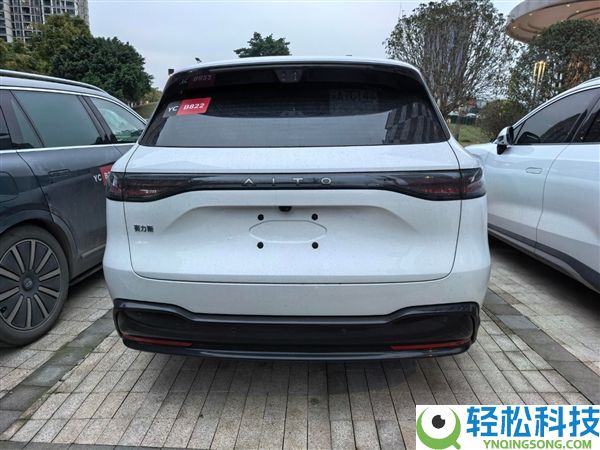 25万价位的大爆款来了 全新问界M6实车多方位展现