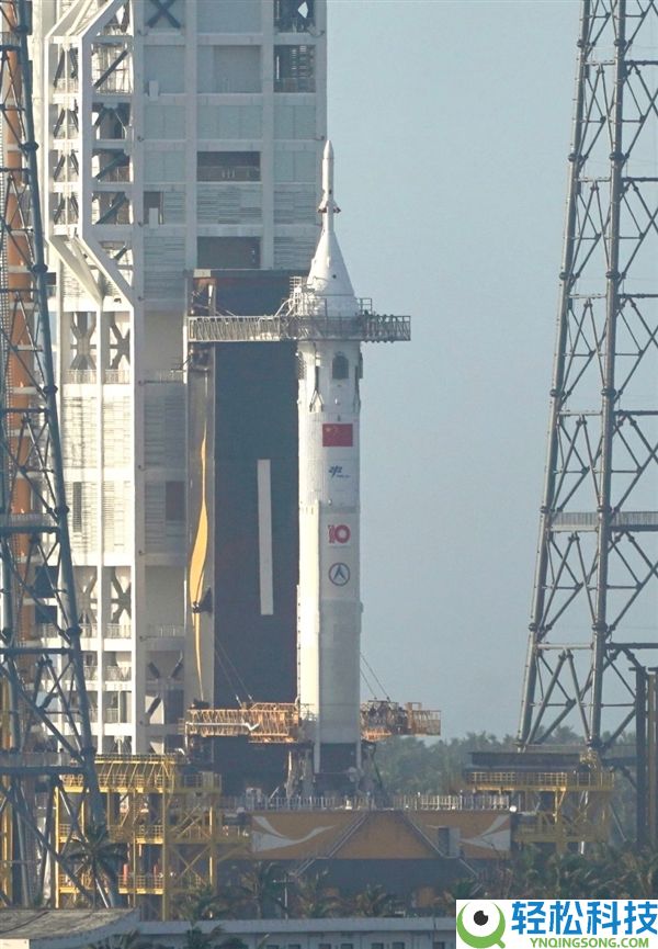 我国载人登月主要停顿,长十火箭托举梦舟飞船点火升空