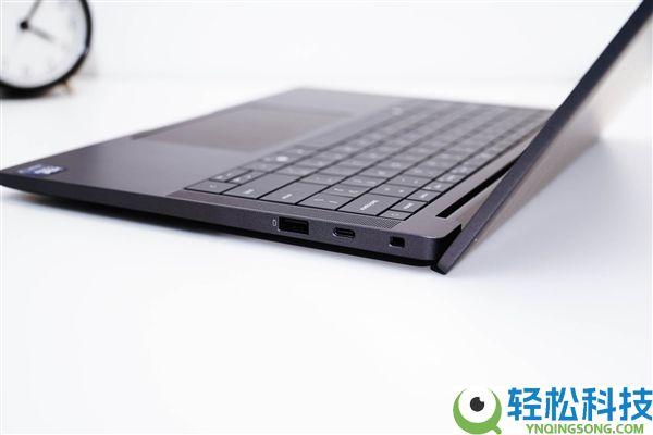 双层OLED触控屏观感冷艳 戴尔Pro 14 Premium上手