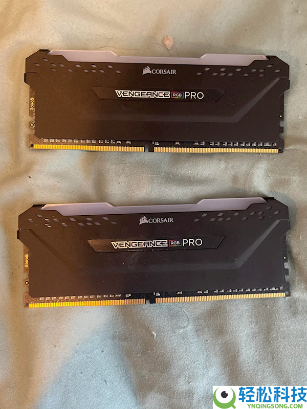 渣滓堆竟捡到完全PC+NAS,64GB DDR4内存就值5000