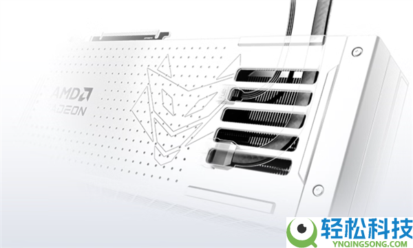 颜值机能双巅峰,蓝宝石NITRO+氮动极光RX 9070 XT显卡 白色机箱装机首选