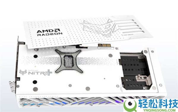 颜值机能双巅峰,蓝宝石NITRO+氮动极光RX 9070 XT显卡 白色机箱装机首选