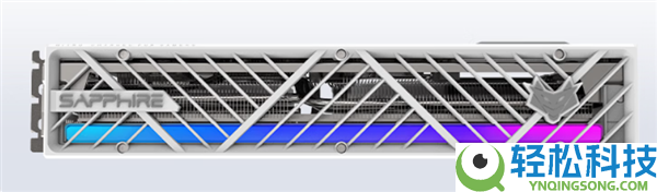 颜值机能双巅峰,蓝宝石NITRO+氮动极光RX 9070 XT显卡 白色机箱装机首选