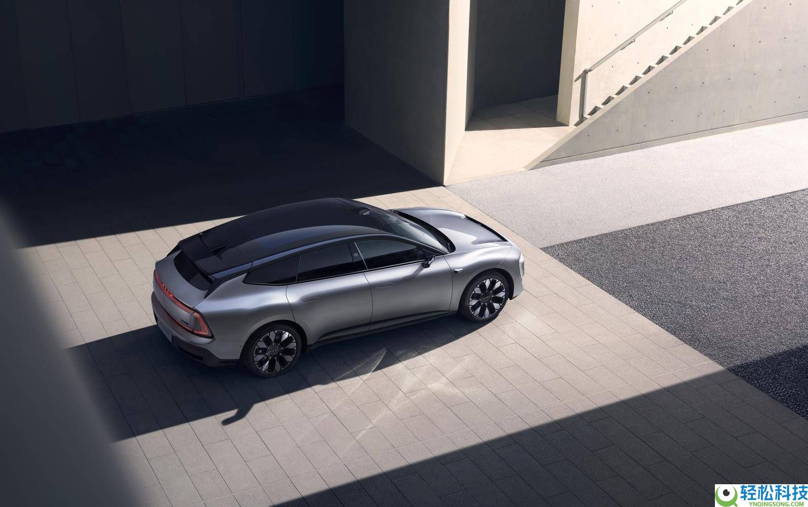 20-30万纯电市场“内卷”激烈：奥迪E5 Sportback若何以“均衡哲学”破局？