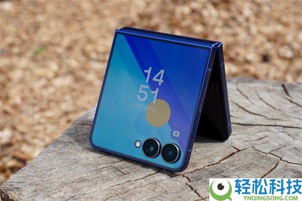 首款2nm折叠屏旗舰已在路上,三星Galaxy Z Flip8提早偷跑