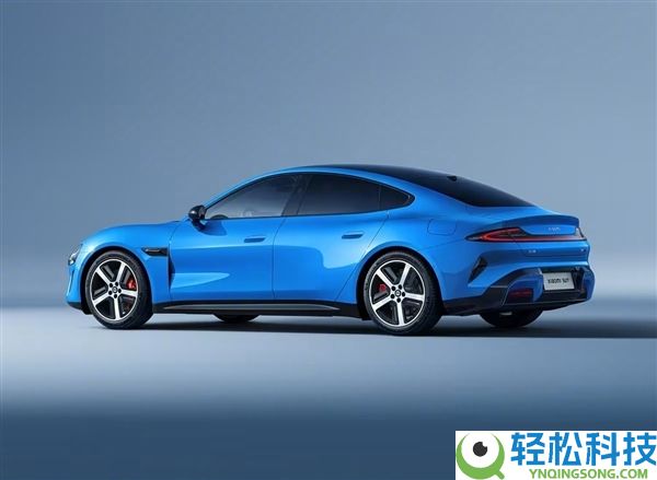 雷军：新一代SU7展车明天到店