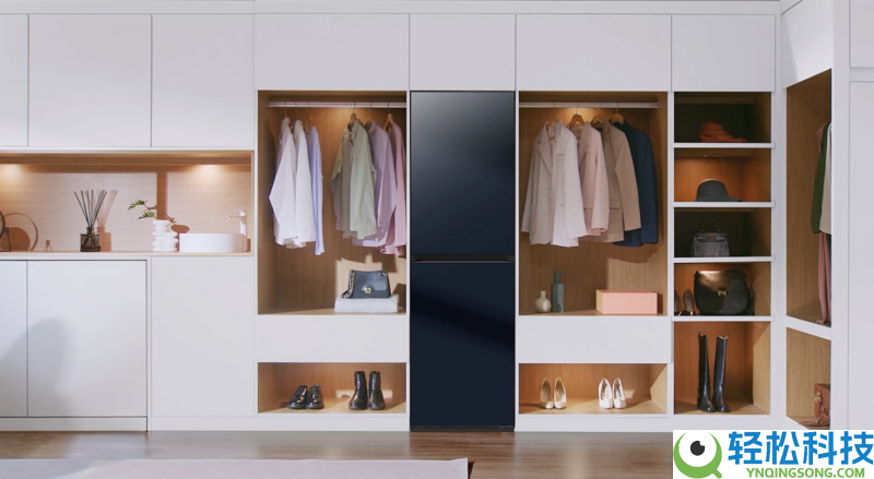 从聪明衣橱到吸睛单品 三星AI神 黑钻衣物护理机让细腻不止恋人节