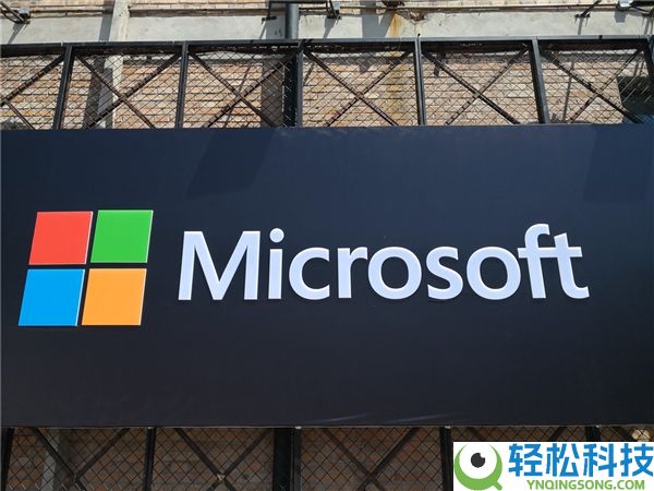 微软AI CEO:将来18个月少量白领任务将被人工智能庖代 这些职位先遭殃