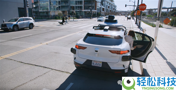 外卖员接单跑腿1km 只为帮Waymo无人加驾驶出租车关门