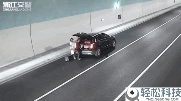 干了20年路途救济 没想到我会在电线杆上“摘”下一辆车