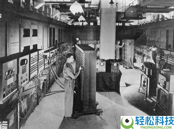 全球第一台计算机ENIAC 80岁了,30吨150千瓦 机能不及电动牙刷