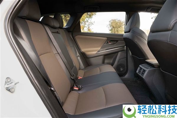 丰田全新电动跨界车bZ Woodland