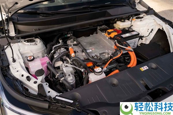 丰田全新电动跨界车bZ Woodland