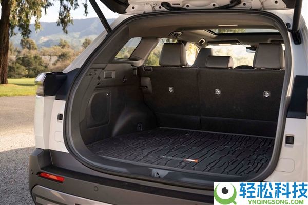 丰田全新电动跨界车bZ Woodland