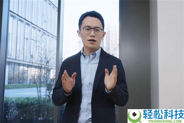 王腾换iPhone 17了 从红米换成苹果手机