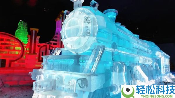 哈尔滨冰雪大世界因气温降低提早闭园：给旅客退票后 许诺下届收费看