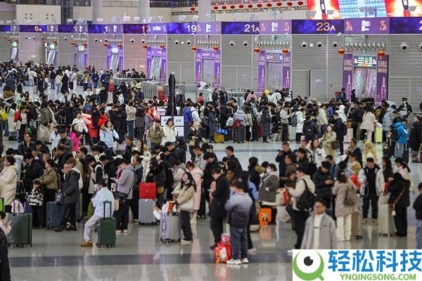 第一批返程的人已堵哭,有人堵了24小时：多条首要高速显明缓行