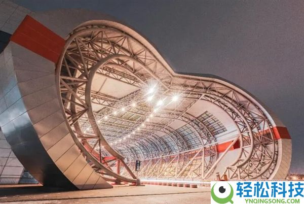 最有爱的城市在山东,连高铁站都“会比心”