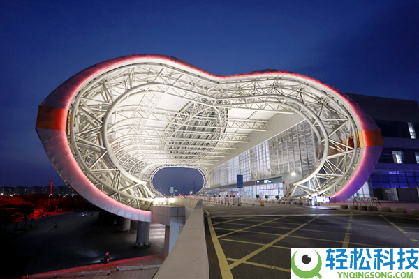 最有爱的城市在山东,连高铁站都“会比心”