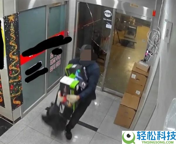 小偷破门而入电脑店偷走三张显卡：价值近10万元,