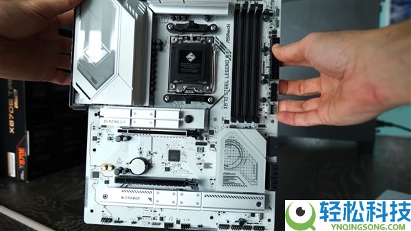 统一块主板挂了两颗锐龙9 9950X,仍是华擎 新BIOS也没用