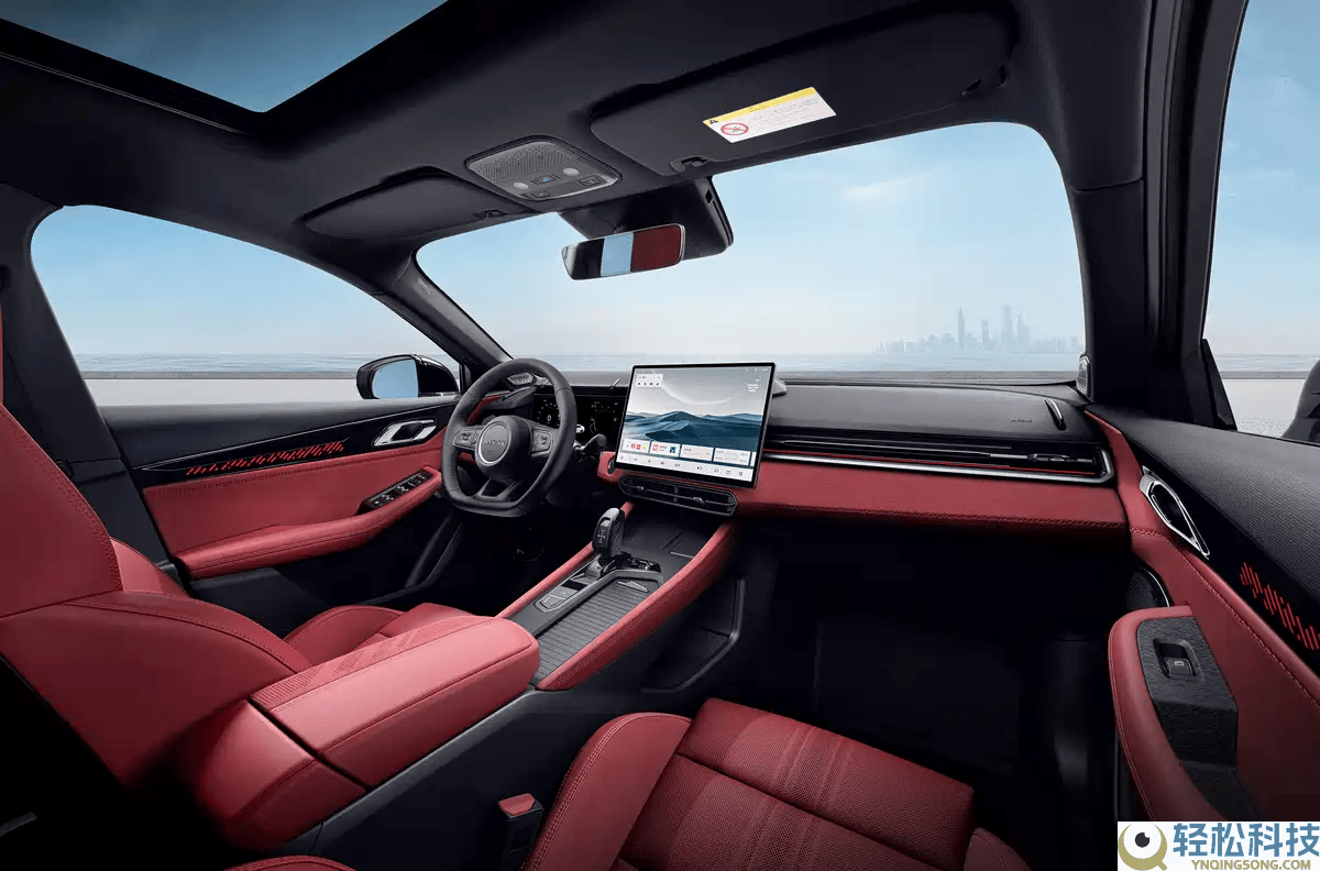 领克03大尾翼版官图表态 2026年上市 动力微弱内饰灼热