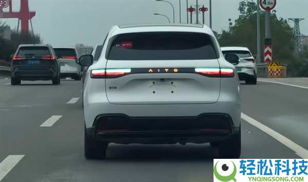 鸿蒙智行开年爆款 问界M6七种配色全地下：谐音梗成心思