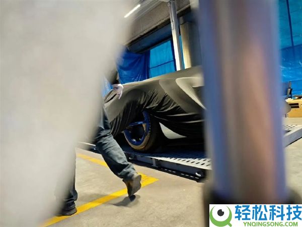 小米MWC要放大招:网友拍到Vision GT超跑观点车 外形很上头
