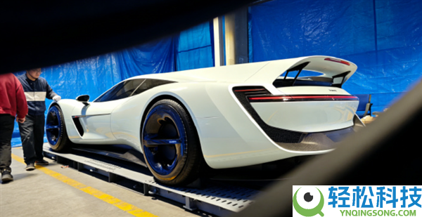 雷军预告有欣喜,小米汽车今天或将推出超跑车型 网友经过谍照已AI出外形