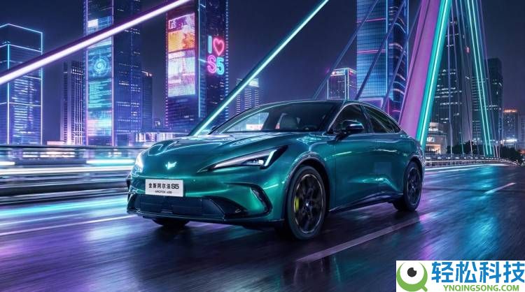 极狐全新阿尔法S5开启预售,11.28万起打造11万级新动力轿跑新标杆