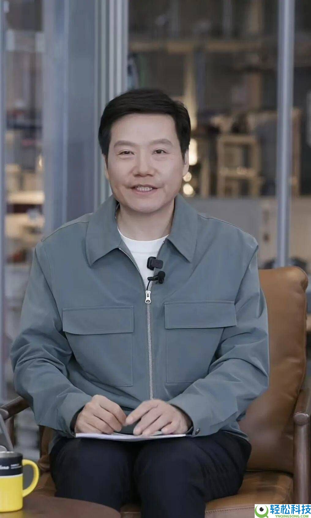 雷军直播揭秘新SU7保险设计：三重电源防护+机械门把手,保险目的直指同档最优