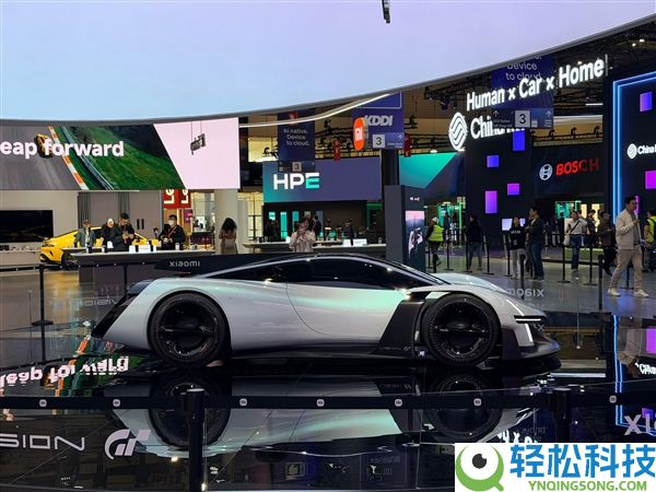 小米超跑实车线下展现 雷军：1:8大车模本钱异常贵 有若干人想要