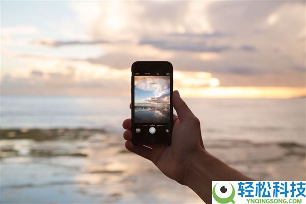 最高暴涨3000元,史上最猛安卓涨价潮来了 2026年手机出货量将创13年来新低